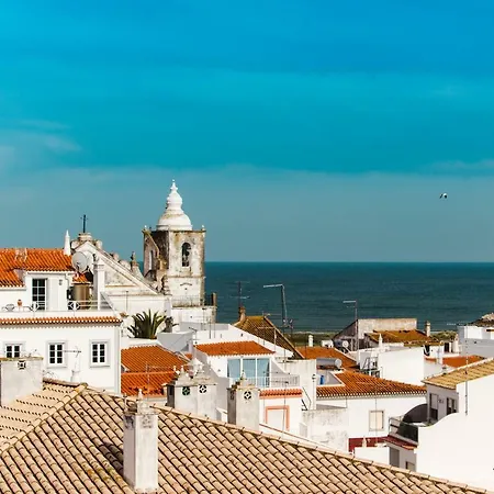 Torrinha House Pensión