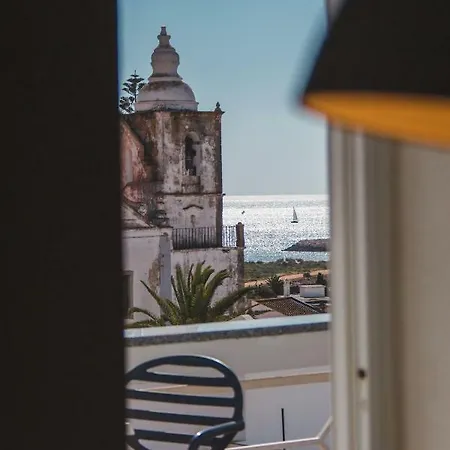 Torrinha House Pensión Lagos